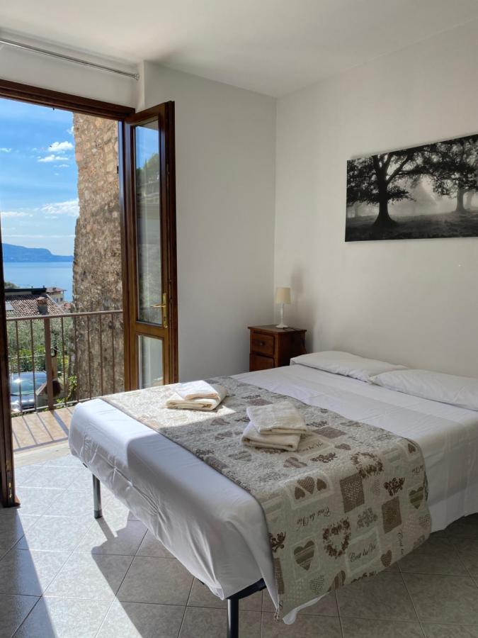Agora' Home Gardone Riviera Extérieur photo